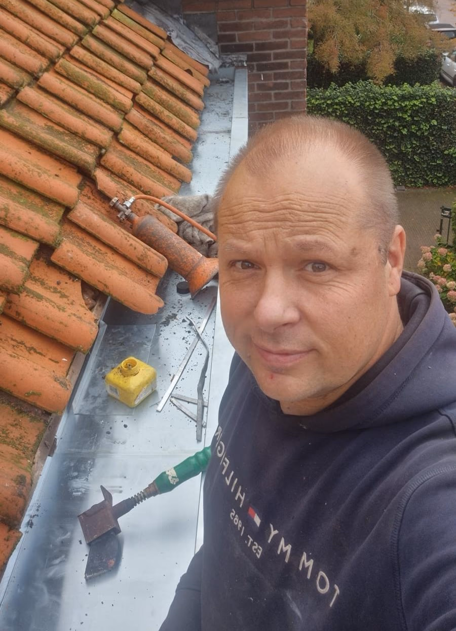 Dakdekker Vogel - Eigenaar